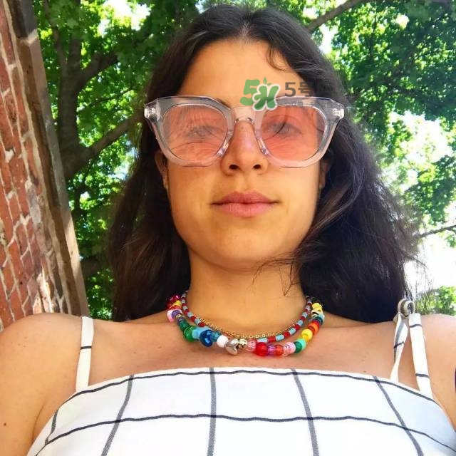 今年流行的彩色墨鏡款式 今年流行什么彩色墨鏡款式 今年流行的彩色墨鏡款式 今年流行什么彩色墨鏡款式