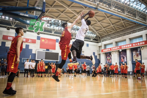 歐文同款黑白鴛鴦夜光kyrie 3怎么定制_在哪里買？