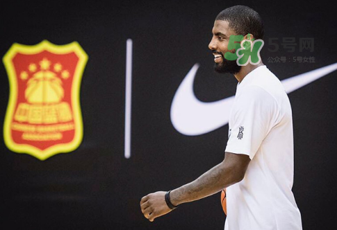歐文同款黑白鴛鴦夜光kyrie 3怎么定制_在哪里買？
