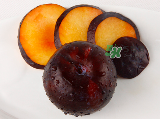 黑布林和酸奶能一起吃嗎？吃完黑布林能喝牛奶嗎？