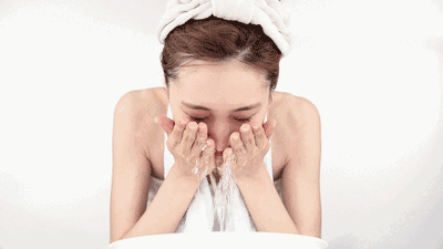 洗臉后自然干好嗎 洗臉后不擦干好嗎 洗臉后自然干好嗎 洗臉后不擦干好嗎