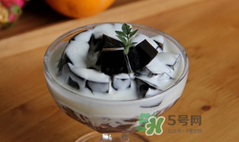 龜苓膏能帶上飛機嗎？龜苓膏能去火嗎？