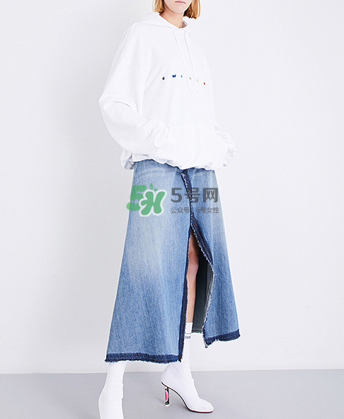 vetements sweater衛(wèi)衣多少錢(qián)_在哪買(mǎi)？