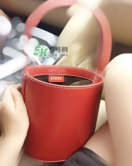 staud水桶包多少錢？staud水桶包專柜價(jià)格