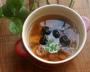 中暑能喝酸梅湯嗎？酸梅湯中暑能不能喝？