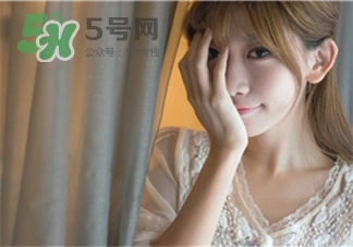 白色T恤染色了怎么辦?染色能修復(fù)小妙招 白色T恤染色了怎么辦?染色能修復(fù)小妙招