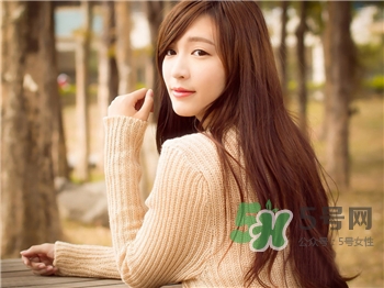 白色T恤染色了怎么辦?染色能修復(fù)小妙招 白色T恤染色了怎么辦?染色能修復(fù)小妙招