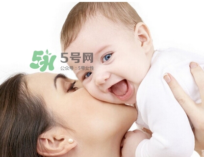 3~5個月的寶寶有多了解這個世界？寶寶睡眠習(xí)慣如何規(guī)范？