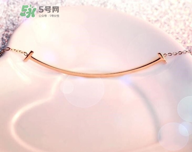 tiffany蒂芙尼微笑項(xiàng)鏈多少錢(qián)_專柜價(jià)格 tiffany蒂芙尼微笑項(xiàng)鏈多少錢(qián)_專柜價(jià)格