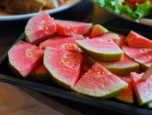 芭樂是番石榴嗎？芭樂是什么水果