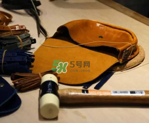 roberu peace and smile笑臉錢包多少錢_在哪買_怎么買？