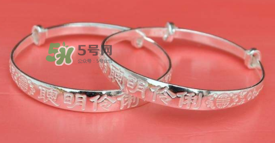 銀首飾可以以舊換新嗎？銀首飾以舊換新折舊費(fèi)多少？