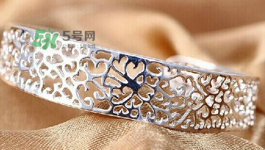 銀首飾可以以舊換新嗎？銀首飾以舊換新折舊費(fèi)多少？