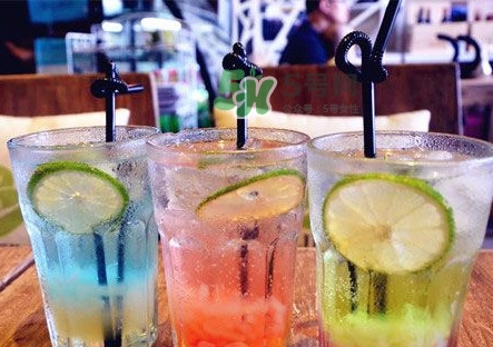 蘇打水可以治痛風(fēng)嗎？蘇打水可以降尿酸嗎