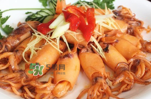 魷魚仔怎么清洗圖解？小魷魚怎么清洗？