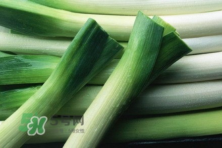 男人吃蔥壯陽嗎？男人吃蔥有什么好處？