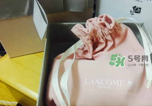 蘭蔻小粉盒氣墊多少錢？蘭蔻小粉盒氣墊專柜價格