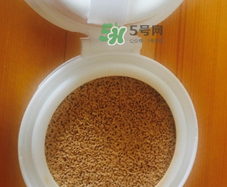 蘭蔻小粉盒氣墊多少錢？蘭蔻小粉盒氣墊專柜價格