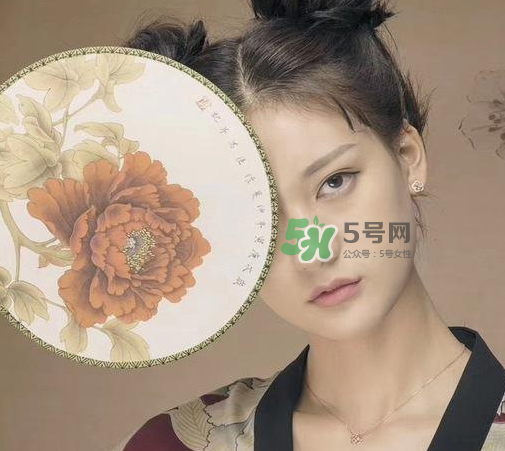 頤和園小窗晨露珠寶多少錢_預(yù)售時間_購買方式 頤和園小窗晨露珠寶多少錢_預(yù)售時間_購買方式