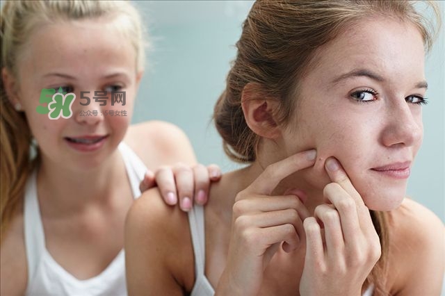 sk2小燈泡祛斑效果怎么樣 sk2小燈泡去痘印嗎 sk2小燈泡祛斑效果怎么樣 sk2小燈泡去痘印嗎