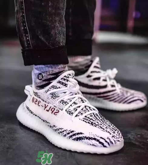 yeezy boost 350 v2白斑馬香港補(bǔ)貨時(shí)間是什么時(shí)候？