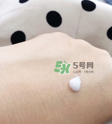 ahc按壓精華筆顏色區(qū)別 ahc按壓精華筆多少錢 ahc按壓精華筆顏色區(qū)別 ahc按壓精華筆多少錢