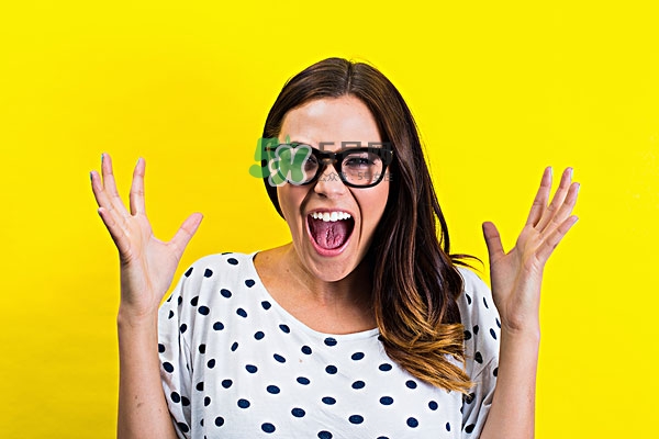 sk2小燈泡祛斑效果怎么樣 sk2小燈泡去痘印嗎 sk2小燈泡祛斑效果怎么樣 sk2小燈泡去痘印嗎