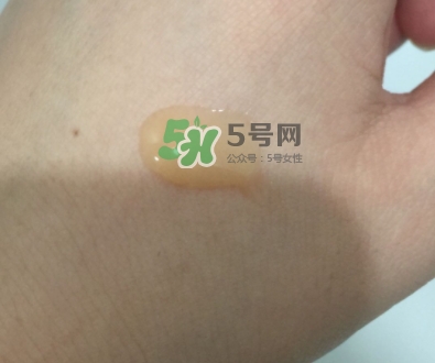 綠寶瓶和小黑瓶哪個好？綠寶瓶和小黑瓶對比