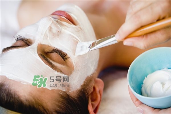 泥面膜的正確使用方法 泥面膜哪個牌子好 泥面膜的正確使用方法 泥面膜哪個牌子好
