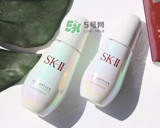 小棕瓶和小燈泡哪個好？小棕瓶和小燈泡先用哪個