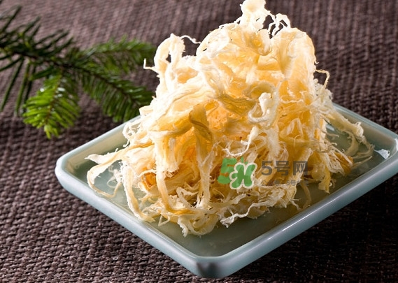 魷魚絲一次吃多少合適？魷魚絲吃多了會怎么樣