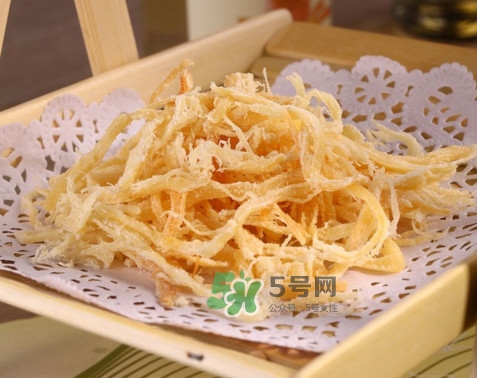 魷魚絲一次吃多少合適？魷魚絲吃多了會怎么樣