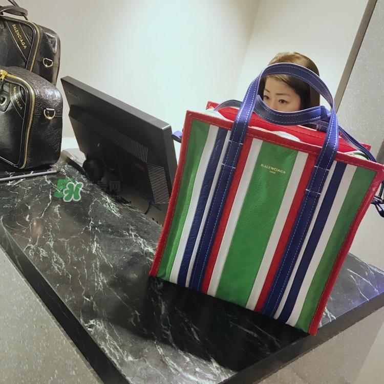 balenciaga bazar巴黎世家編織袋真假怎么辨別? balenciaga bazar巴黎世家編織袋真假怎么辨別?