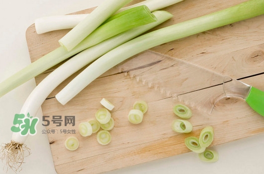 大蔥是堿性食物嗎？大蔥是酸性還是堿性？