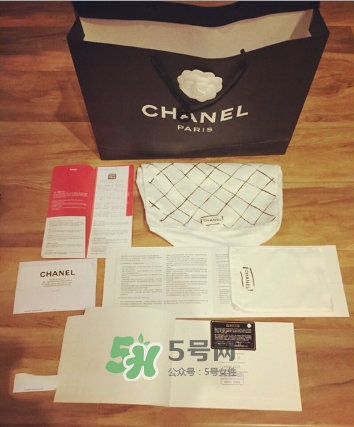 香奈兒cf包包真假怎么辨別_香奈兒cf包包真假對比圖 香奈兒cf包包真假怎么辨別_香奈兒cf包包真假對比圖