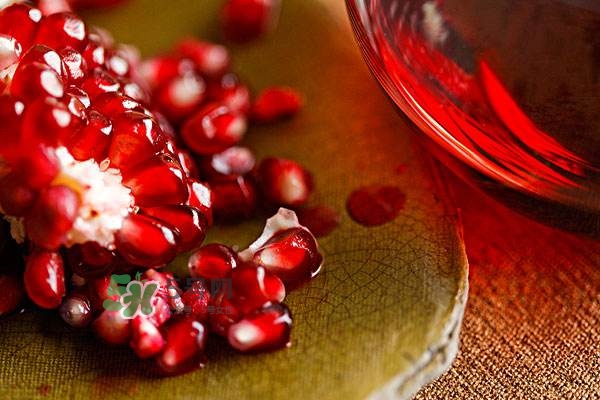 石榴不能和什么一起吃？石榴哪些人不能吃？