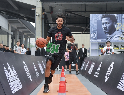 2017羅斯中國行上腳穿的球鞋是什么牌子_哪個型號？