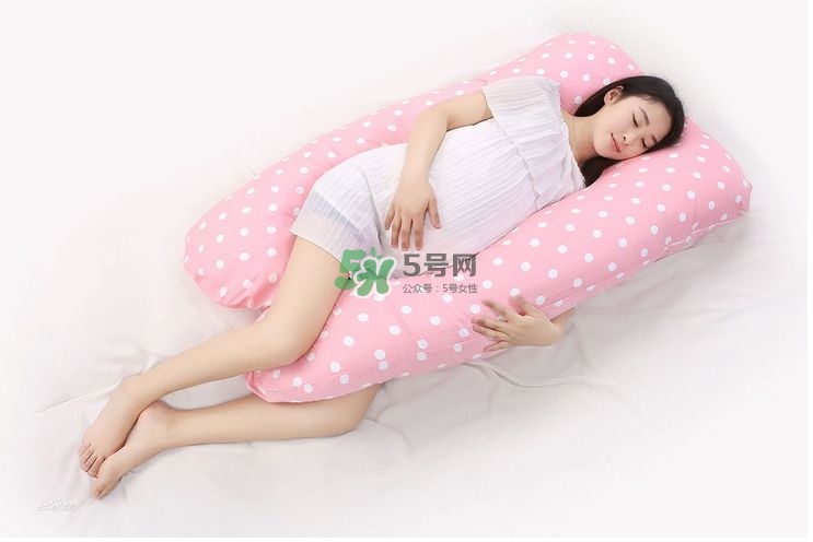 孕婦睡姿會影響寶寶嗎？孕婦睡姿對寶寶的影響