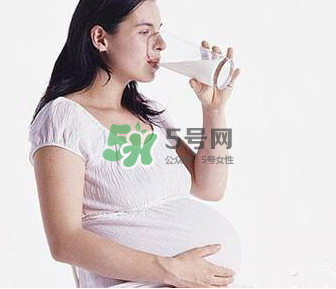 孕婦奶粉和普通奶粉的區(qū)別  懷孕必須喝孕婦奶粉嗎？