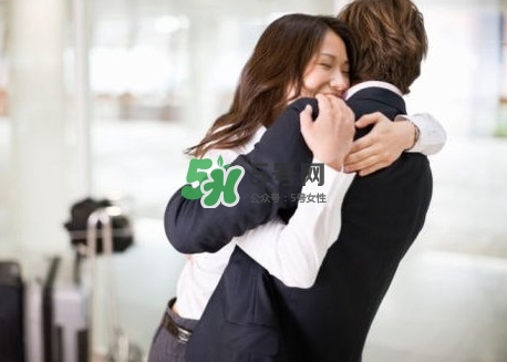 男人和女人能做閨蜜嗎？男人為啥都想要個女閨蜜？