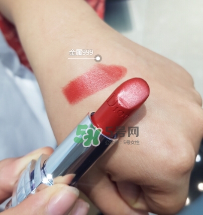迪奧夾心999多少錢？迪奧夾心999口紅專柜價(jià)格