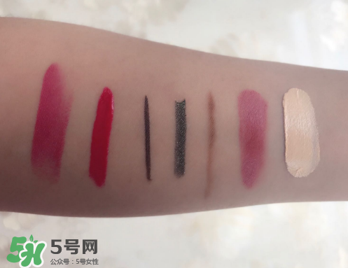 bobbi brown卸妝油好用嗎？芭比波朗卸妝油怎么樣？