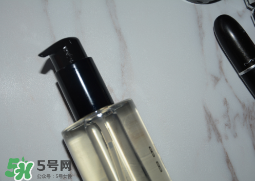 bobbi brown卸妝油好用嗎？芭比波朗卸妝油怎么樣？