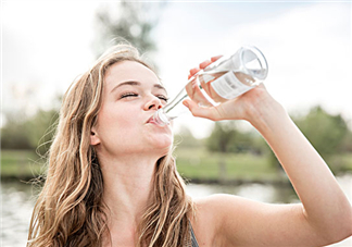 低血糖跟胖瘦有關(guān)系嗎？低血糖跟血壓有關(guān)系嗎？