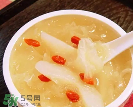 綠寶石梨的營(yíng)養(yǎng)價(jià)值 綠寶石梨的功效與作用 綠寶石梨的營(yíng)養(yǎng)價(jià)值 綠寶石梨的功效與作用