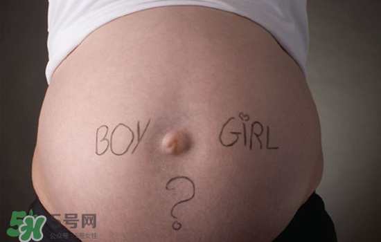 妊娠紋在左邊生男或女？怎么從妊娠紋看男女？