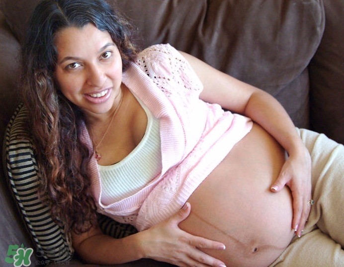 孕婦胸部長妊娠紋嗎？胸部長妊娠紋了怎么辦？