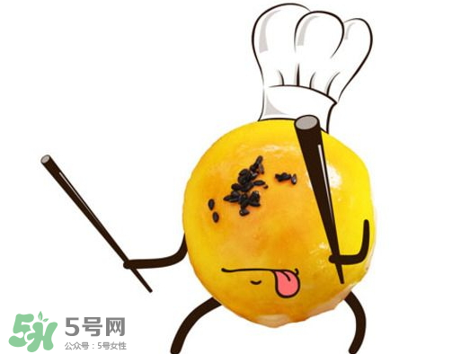 蛋黃酥可以用微波爐烤嗎？微波爐可以做蛋黃酥嗎？