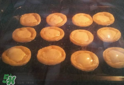 烤蛋撻為什么會(huì)鼓起來？烤蛋撻鼓起來什么原因？