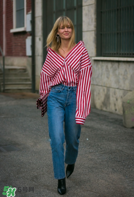 誰(shuí)說(shuō)襯衫不能穿出新花樣？襯衫怎么穿最好看？